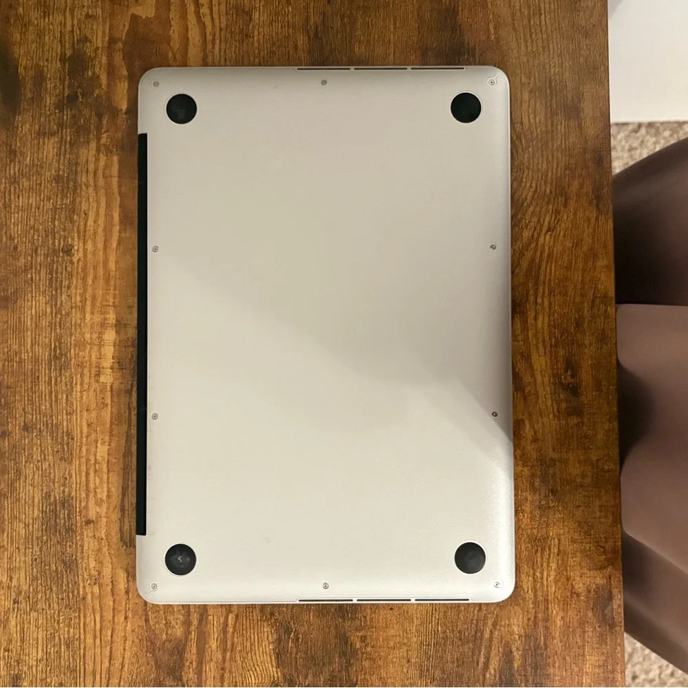 Apple MacBook in Sleek Silver Finish